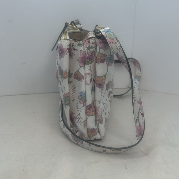 Nine West Floral Shoulder/Crossbody Purse Strap Three Section Zip Snap - Picture 4 of 10